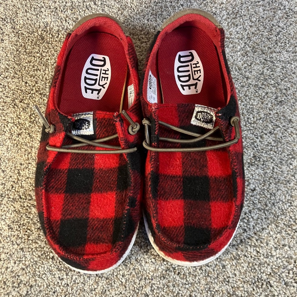Hey Dude Wendy Youth Buffalo Plaid Red Black Slip On Loafers Size Toddler 12 EUC